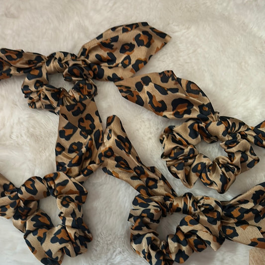 Cheetah scrunchie