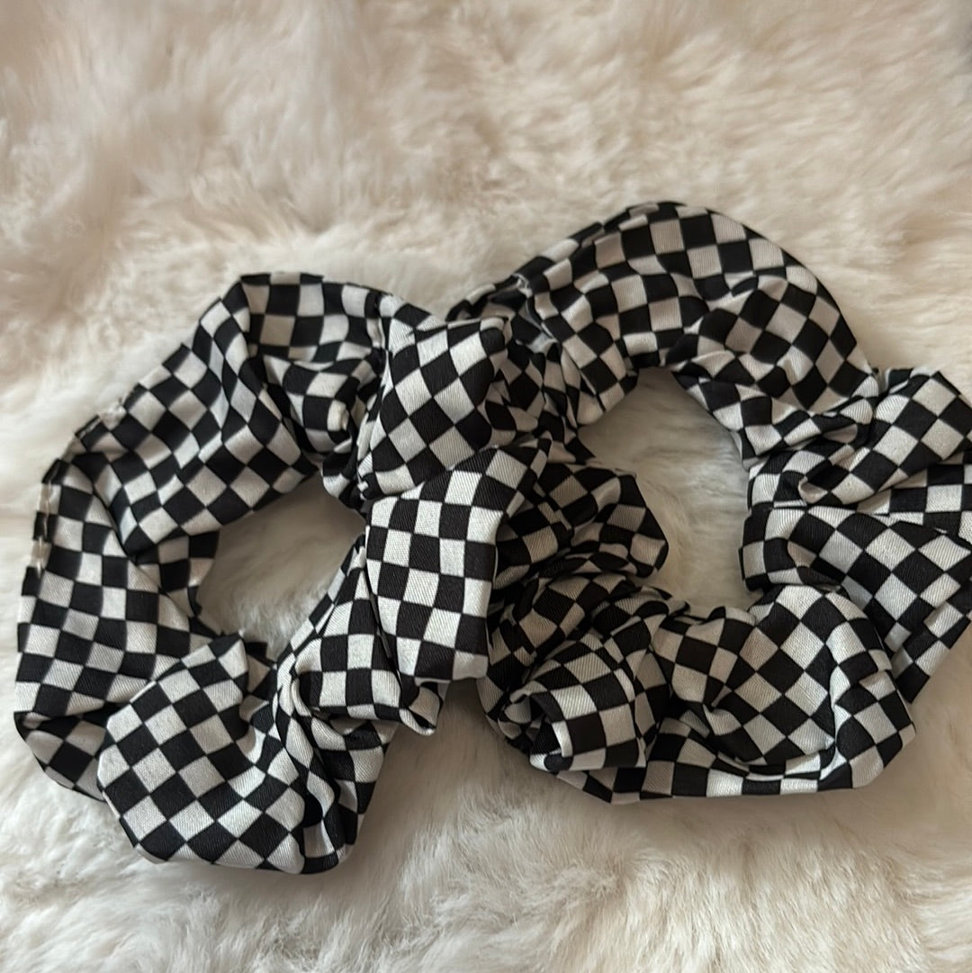 Checkered Scrunchies